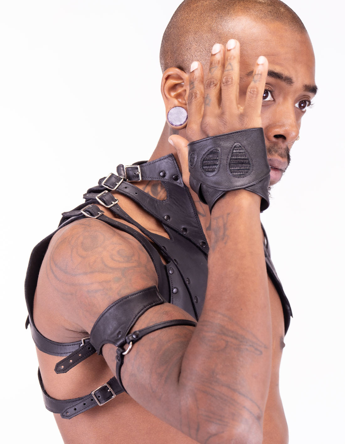Carbon Arm Garters