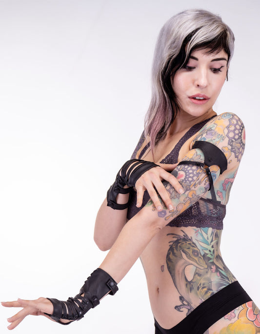 Carbon Arm Garters