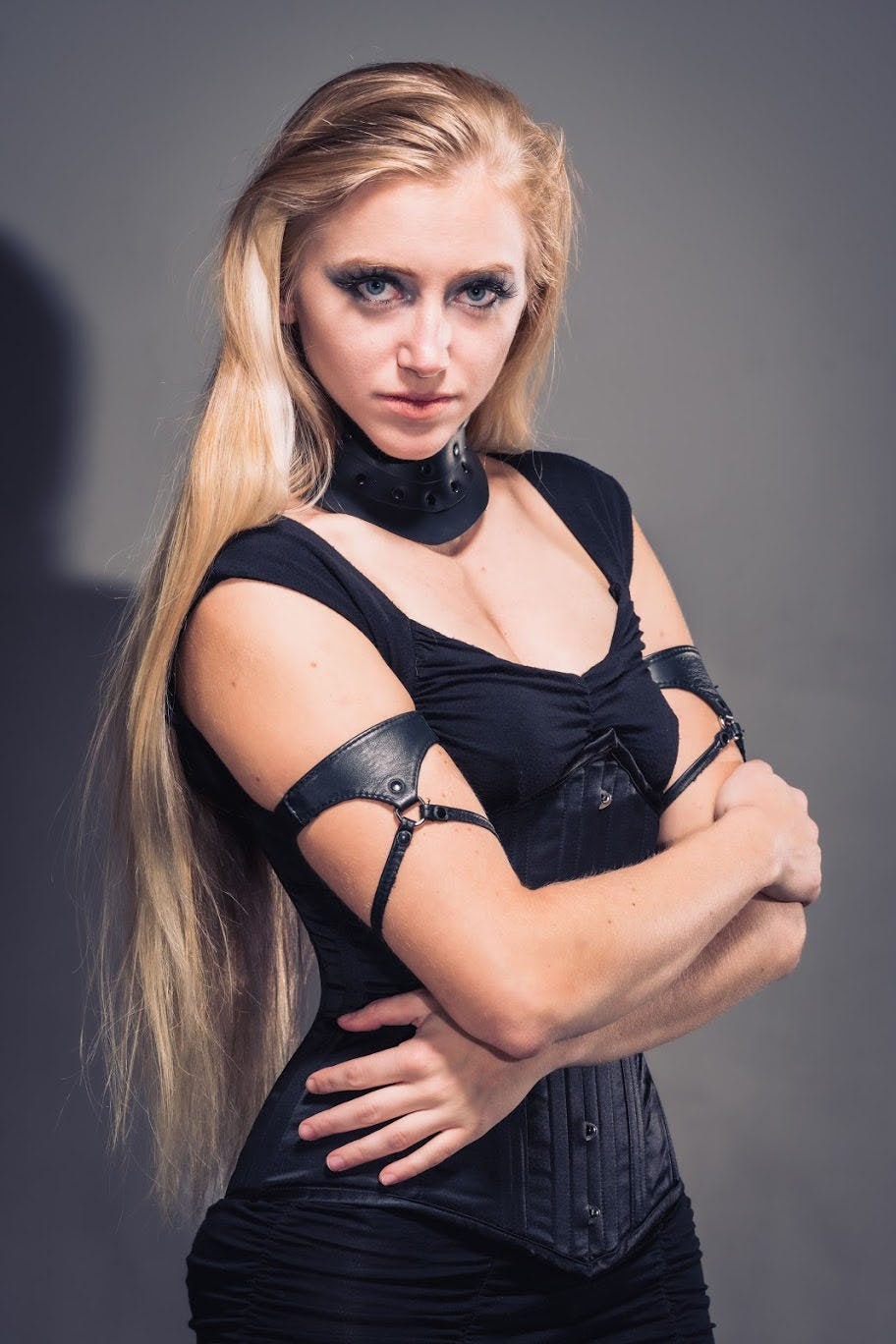 Carbon Arm Garters